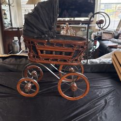 Antique Baby Doll Carriage,