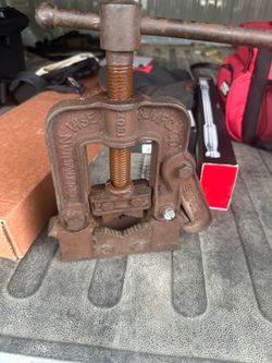 Antique vice