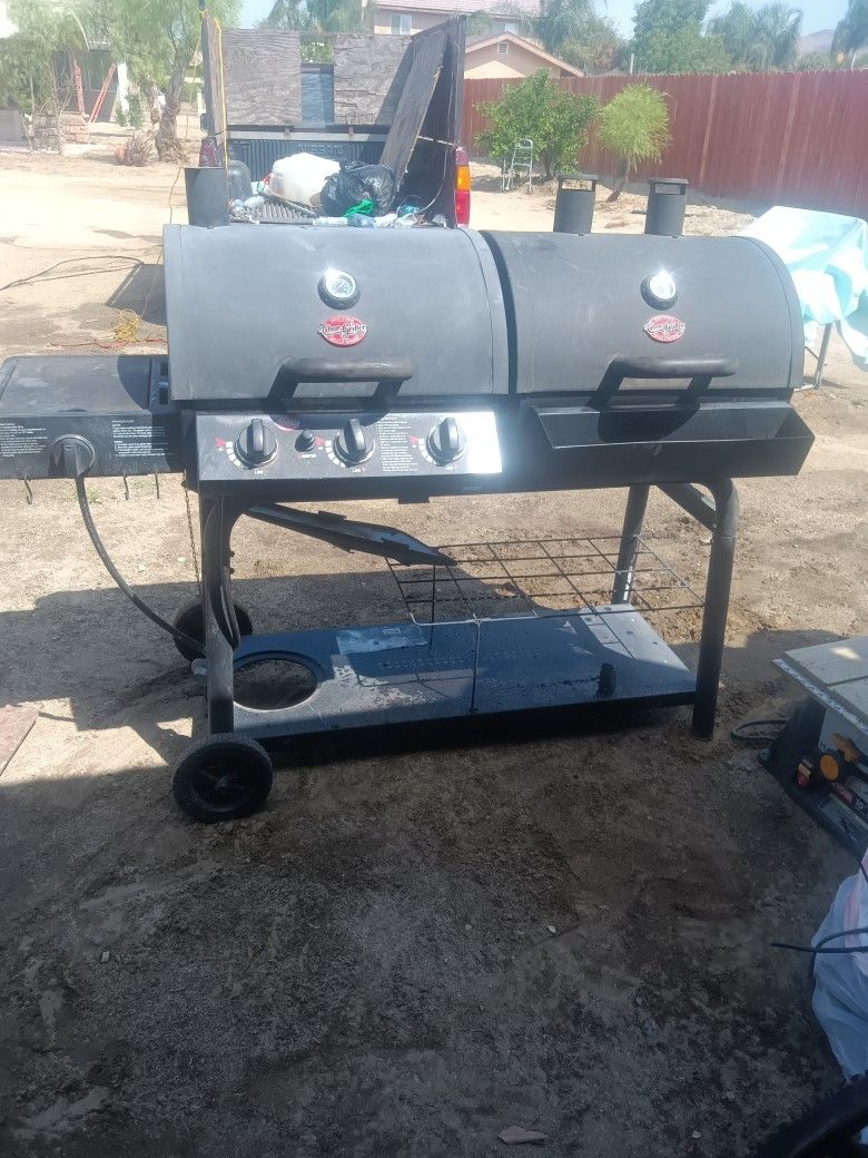 Se Vende Asador De Carbón I Gas