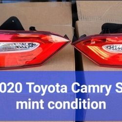 2020 OEM Toyota CAMRY SE REAR TAIL LIGHTS