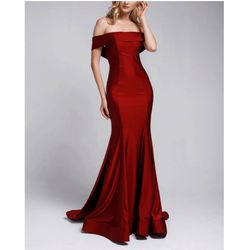 💃 Amelia Couture Off the Shoulder Gown