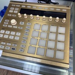 Native Instruments Machine MK2  Special Edition Gold