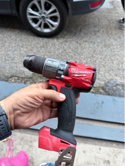 Milwaukee tools hammer/drill driver