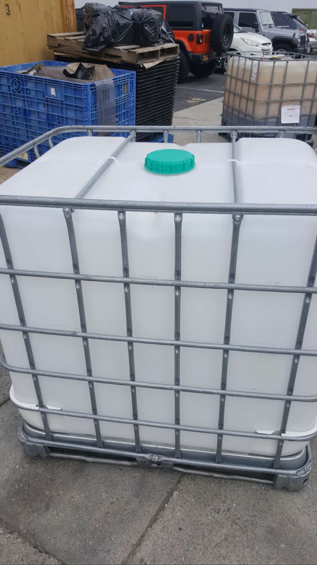 275 gallon plastic water tank $85 each