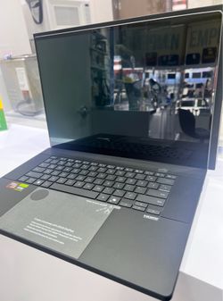 Asus Proart laptop