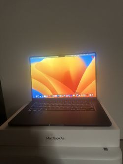 2023 Apple MacBook Air 15in