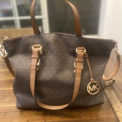 Michael Kors Large Signature Tote Bag Purse