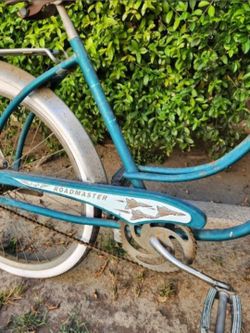 Vintage Roadmaster Cruiser Bicycle