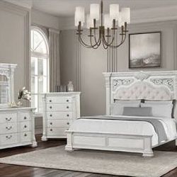Brand New Luxurious Brush Wire Promenade Queen Bed Set 