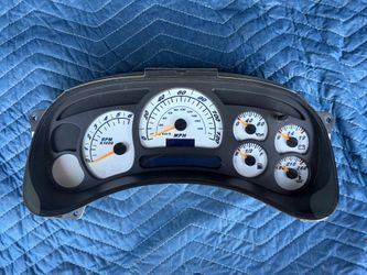 03-06 GM Chevrolet Gauge Cluster