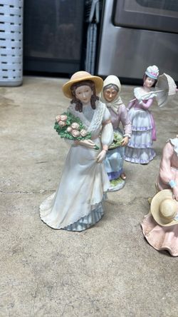 6 Porcelain Figurines