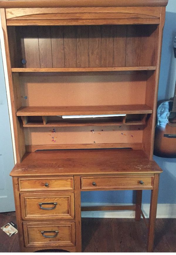 Young America Student Desk And Hutch For Sale In Eastchester Ny Offerup