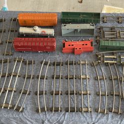 Vintage American Flyer Train Set – Locomotive + Cars + Track