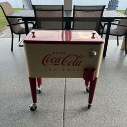 Coca-Cola Cooler 80 Quarts