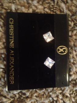 Beautiful brand new CA earrings