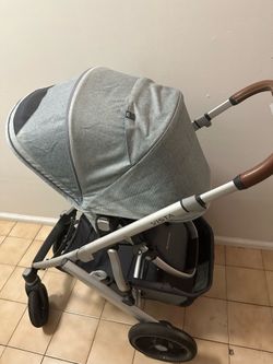 Uppa baby vista v2 stroller