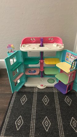 Gabby’s Dollhouse