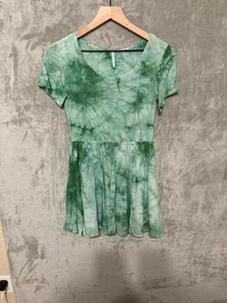 Lulu’s swirl green tie dye women’s mini dress -size 2