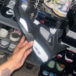 Air Jordan Retro 4 White Thunder