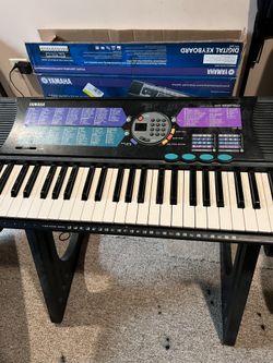 Yamaha Keyboard With Stand
