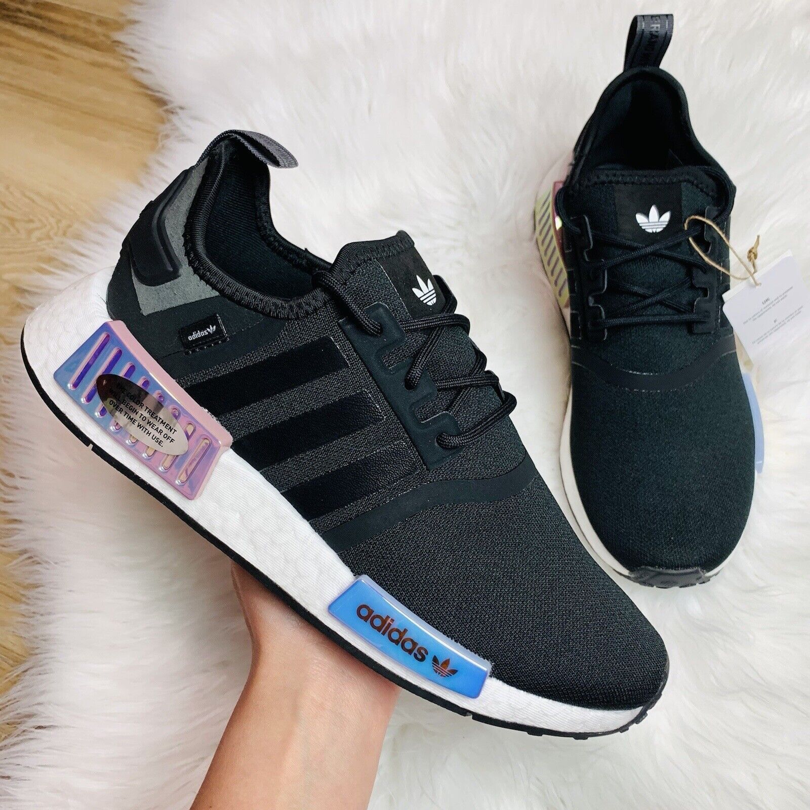 sokker sagtmodighed bleg NEW Adidas Women's NMD R1 Running Shoes - Parley Black Magic Mauve - Size  7.5 for Sale in Covina, CA - OfferUp