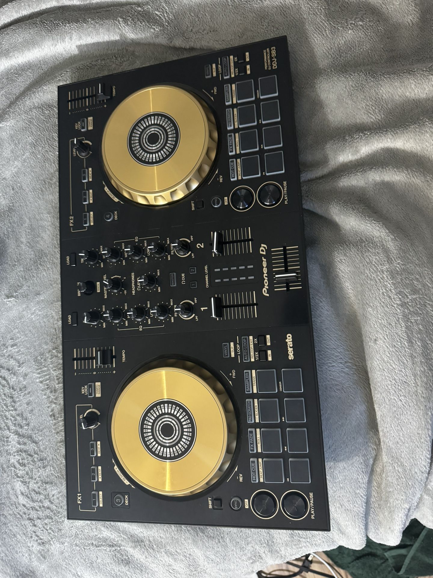 Serato DDJ SB3 (BLACK)