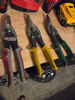 Set of three aviation tin snips (sheet metal cutting shears)
