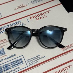 Rayban Rb4305 Sunglasses Unisex 