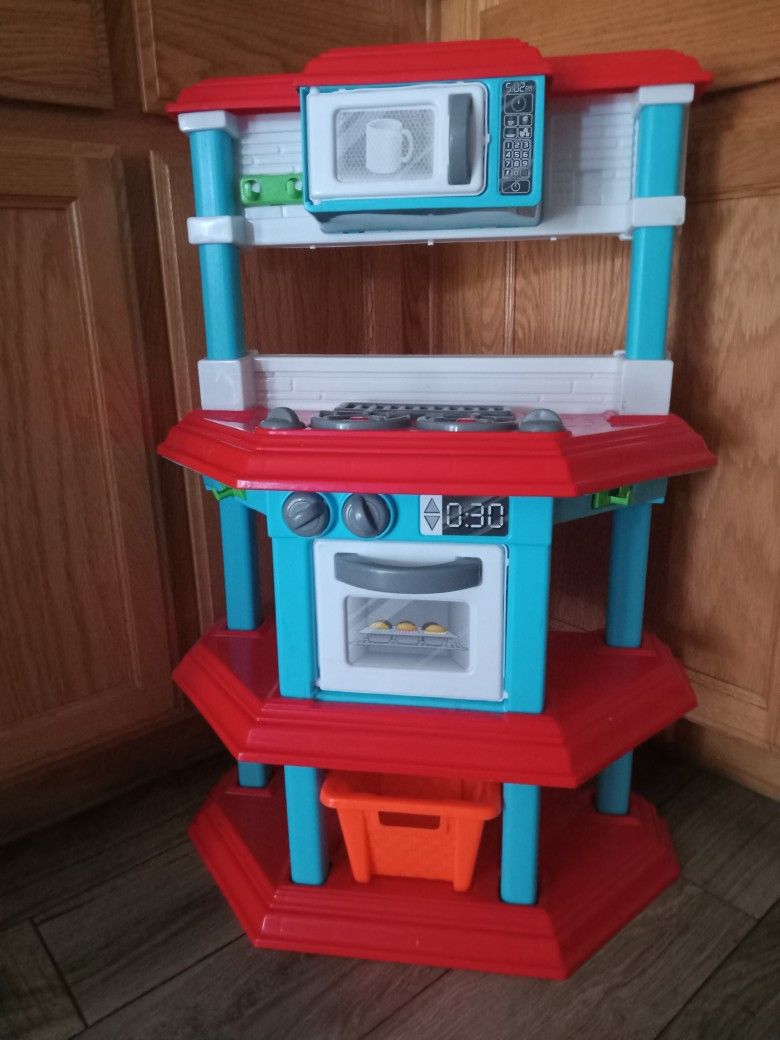 Play Kitchen