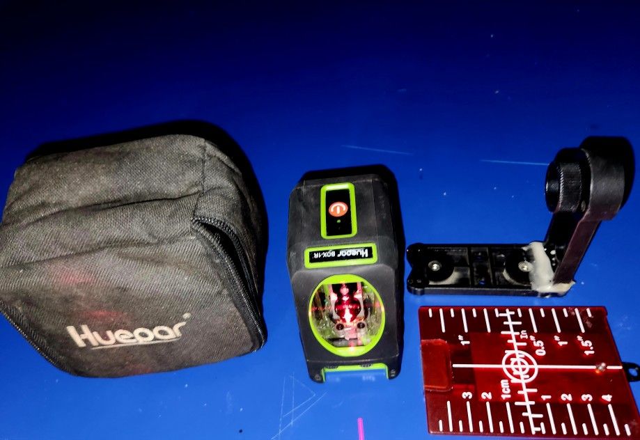 Self-leveling Laser Level - Huepar Box-1R 98ft/30m Red Cross Line Laser Level of