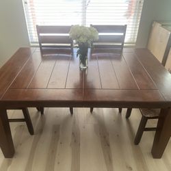 Dining Table & Chairs