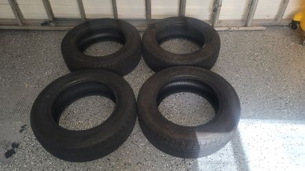 Set of 4 Used Car Tires