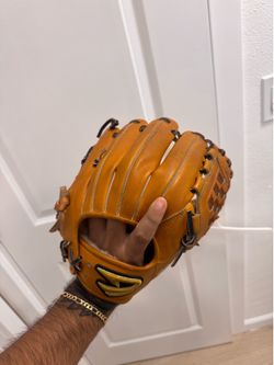 D Quest Japanese Glove