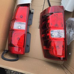 2011 Rear Tail Lights And Pillars