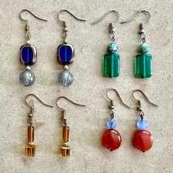 🔵 4 pretty pair of beaded earrings - all for $15