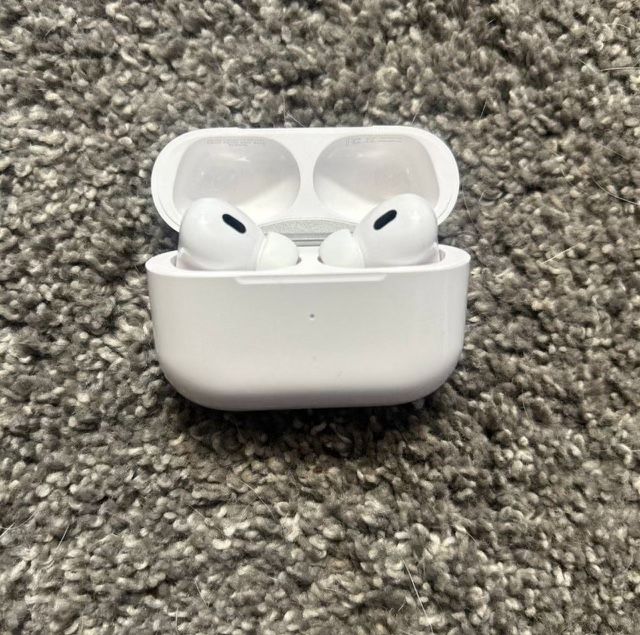 AirPods 2nd Gen Brand New