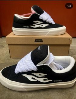 Straye Logan Puff Shoes Men's Size 10 $75