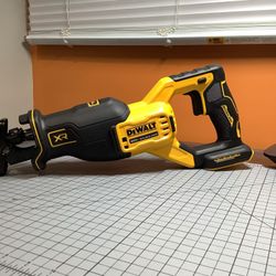 DCS382 DeWALT 20V Max XR Brushless Reciprocating Saw Tool Only