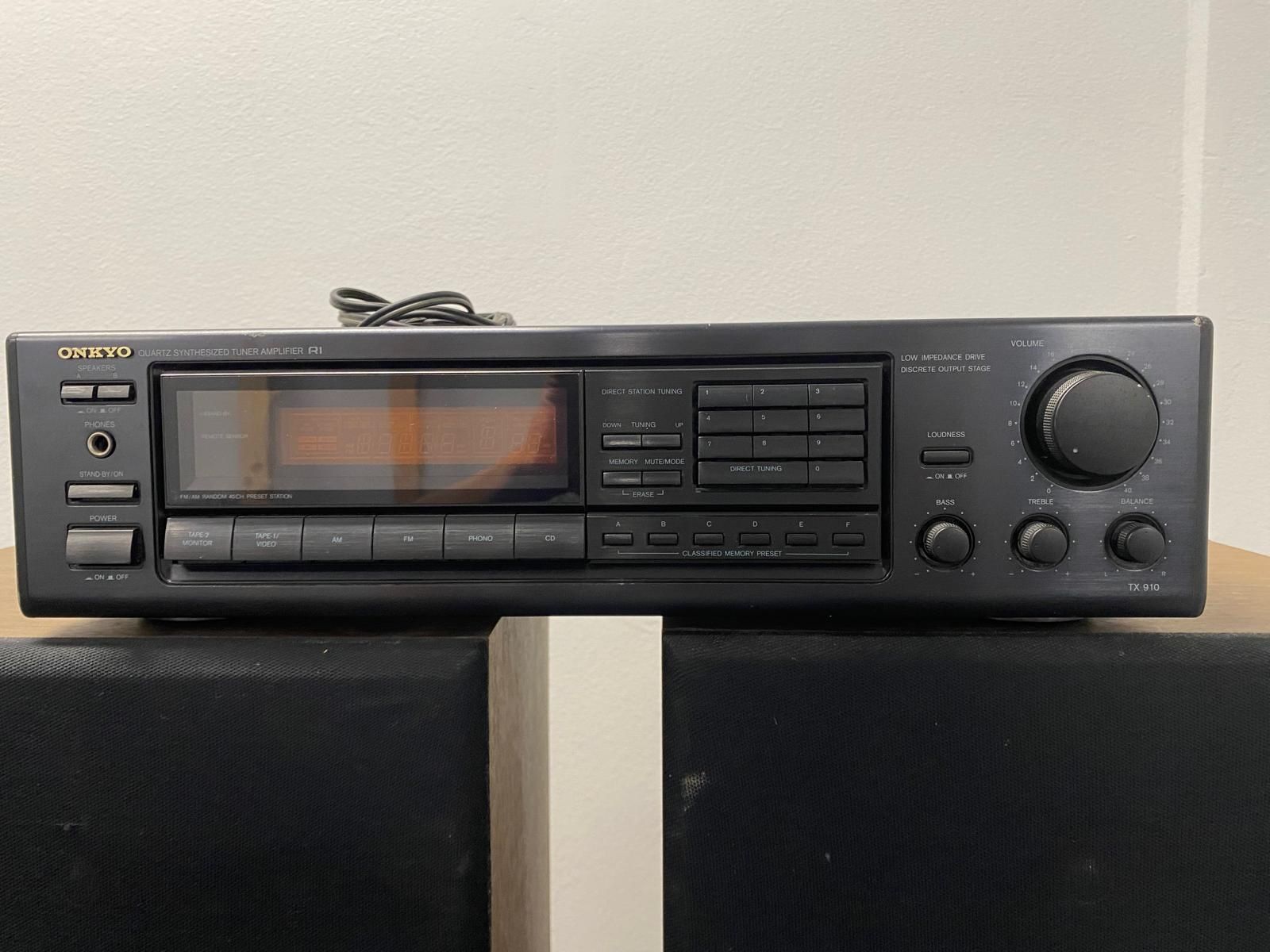 ONKYO Tuner Amplifier TX-910 + Two Sharp 120W Speakers 