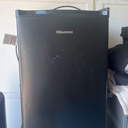 Hisense Mini Fridge