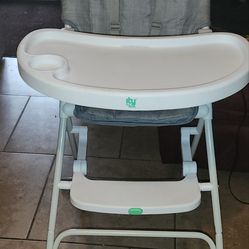 Sun valley compact folding high chair, gray with white