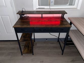Gaming led light up desk