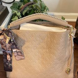 Beautiful Tan Logo Handbag 