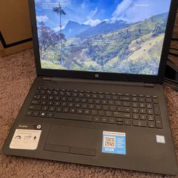 15.6” HP 1TB Touch-Screen Laptop Intel Core i7 