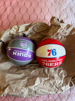 Mini basketballs