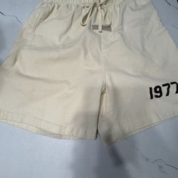 Essential Shorts 
