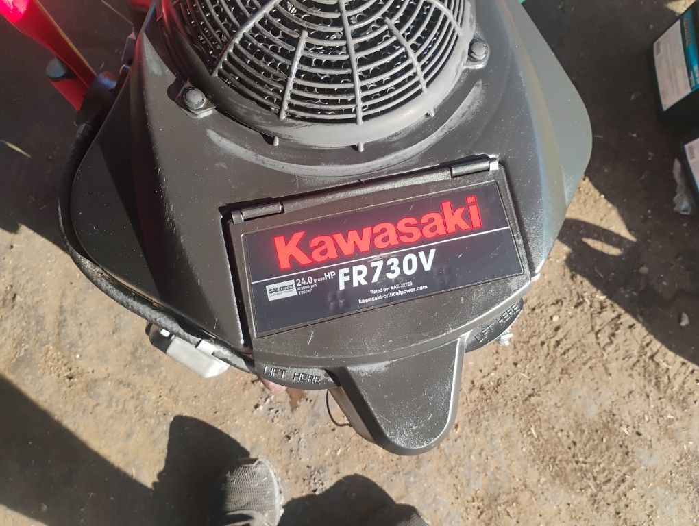 FR730 Kawasaki 24hp vtwin motor for riding lawnmowers or zero turns 875 cash Firm 