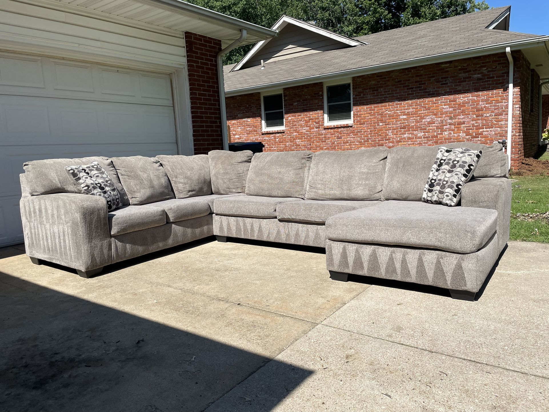 Light Gray 3 Piece Sectional - Free Delivery