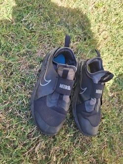 Boy Nike Shoes $5 Sz5y