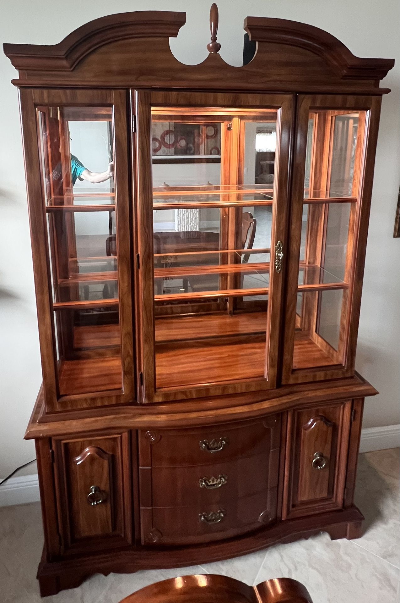 Excellent condition, dining room table, China cabinet, and side buffet cabinet